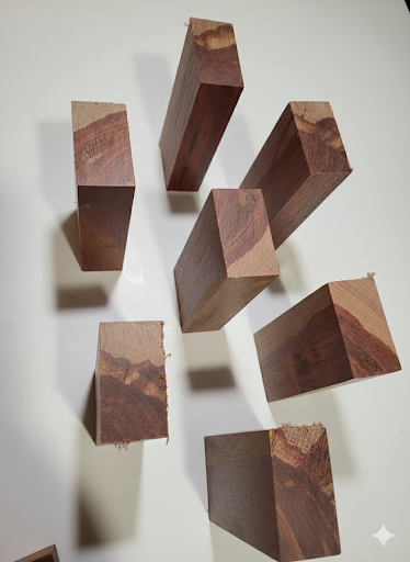 Premium fire padouk Blanks for Knife Handle and Turning – Hardwood Block – Sold per unit Blocs de Bois Exotique Bloodwood Premium pour Manche de Couteau et Tournage – Vendu à l'un