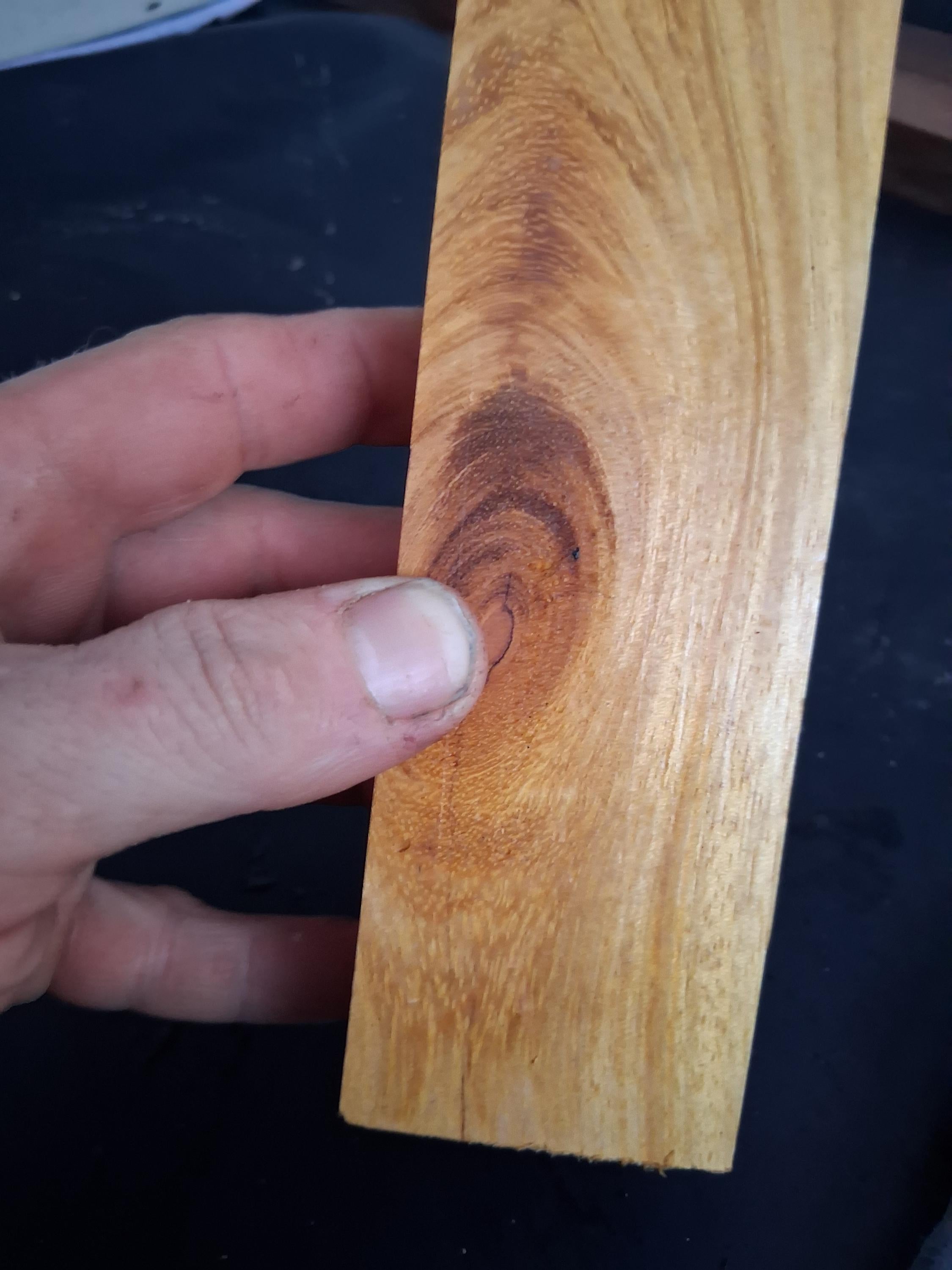 Dense Golden Exotic Hardwood Blank – Natural Eye &amp; Flowing Grain – 6 7/8" × 2" × 1"