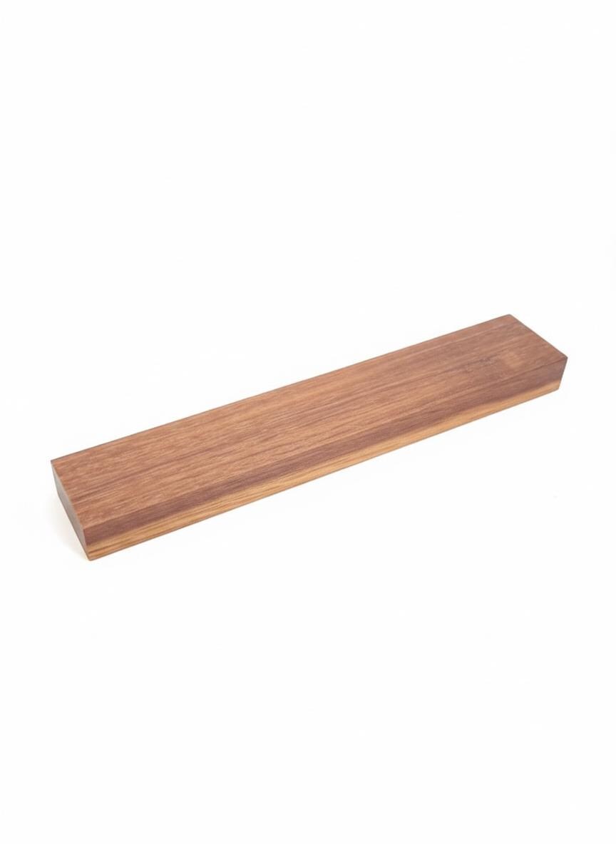 Bloc long en bois exotique brun foncé dense type mineral pièce unique pour tournage et coutellerie
