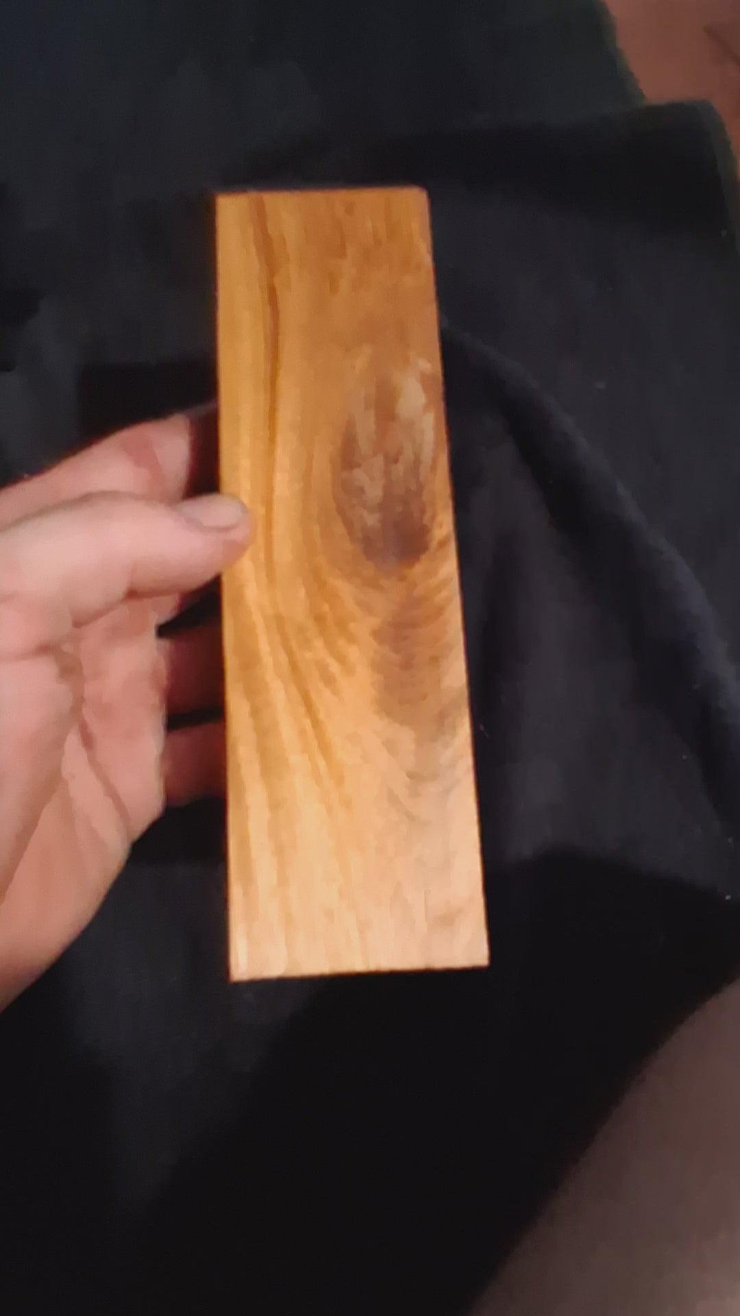 Dense Golden Exotic Hardwood Blank – Natural Eye &amp; Flowing Grain – 6 7/8" × 2" × 1"