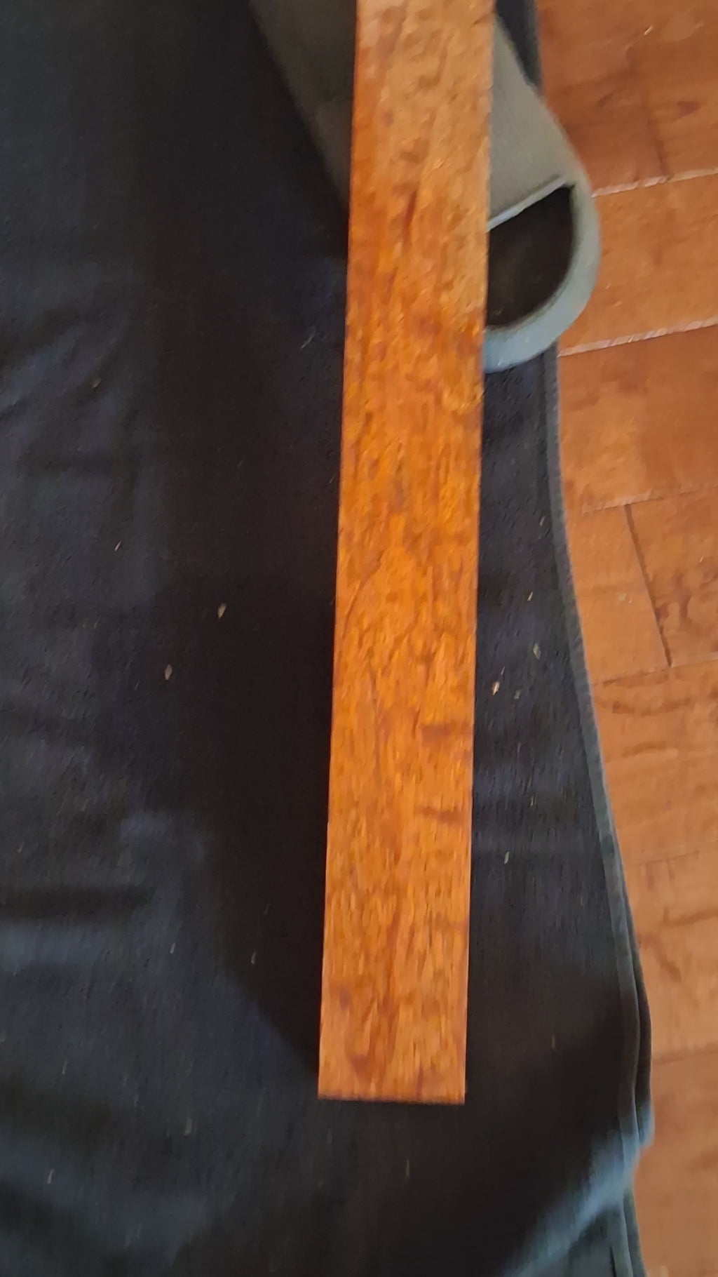Exceptional Dense Exotic Wood – Intense 3D Chatoyance – 1.04 g/cm