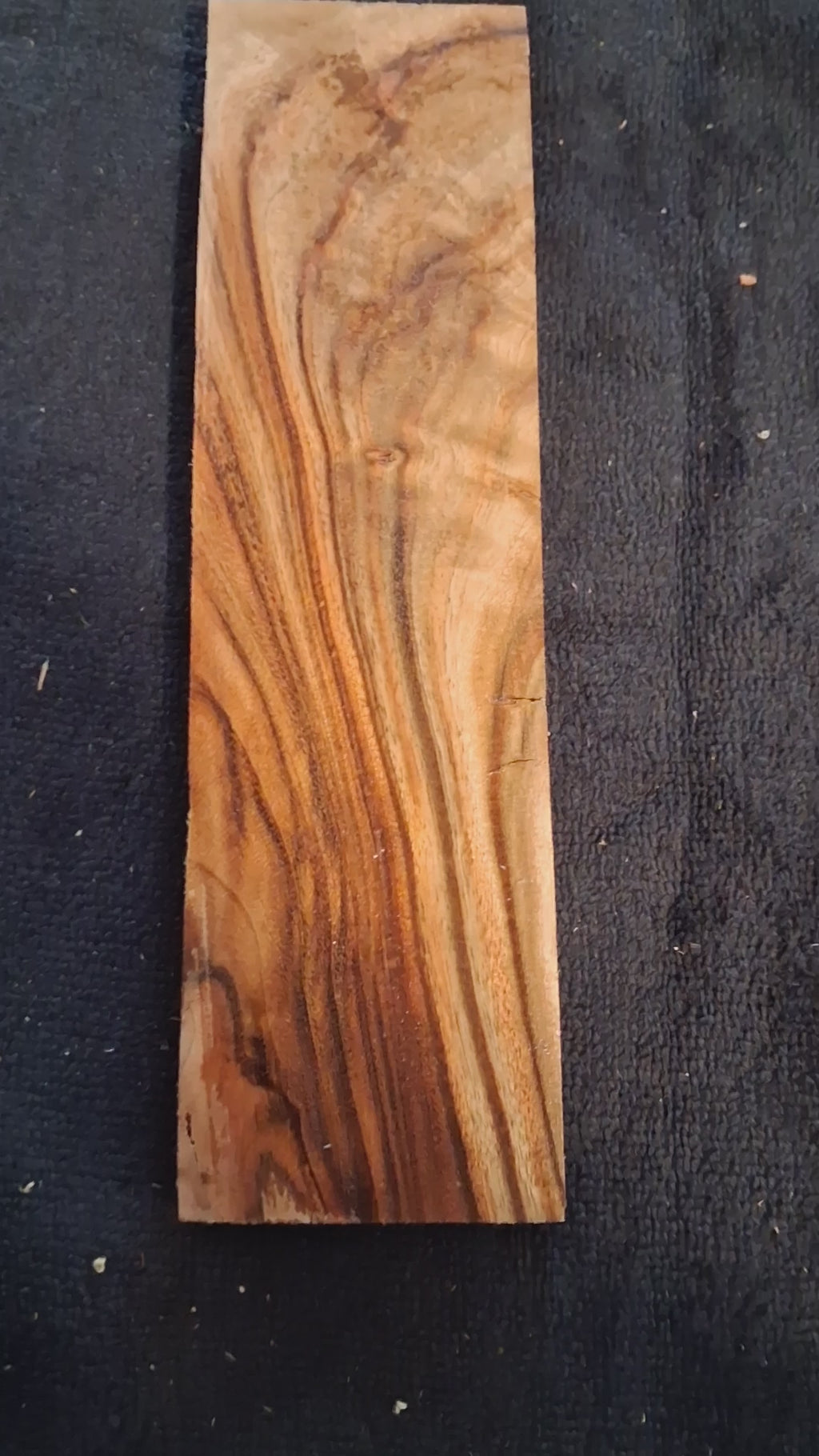 Highly Figured Eucalyptus Wood Blank – Flowing Grain &amp; Natural Chatoyance – 8 3/